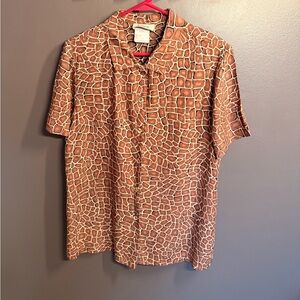Women's Brown Giraffe Patterned Button Down Shirt